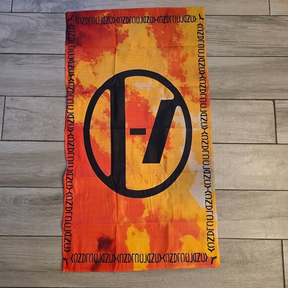 TWENTY ONE PILOTS Flag 1.5 x 2.8 Ft Twenty One Pilots Tapestry CLANCY Banner - Picture 1 of 1